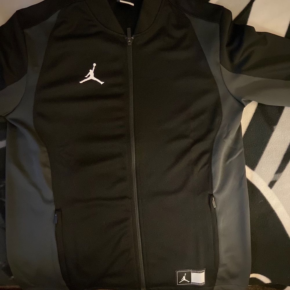 Jordan tracksuit!!! New without tags, slim fit